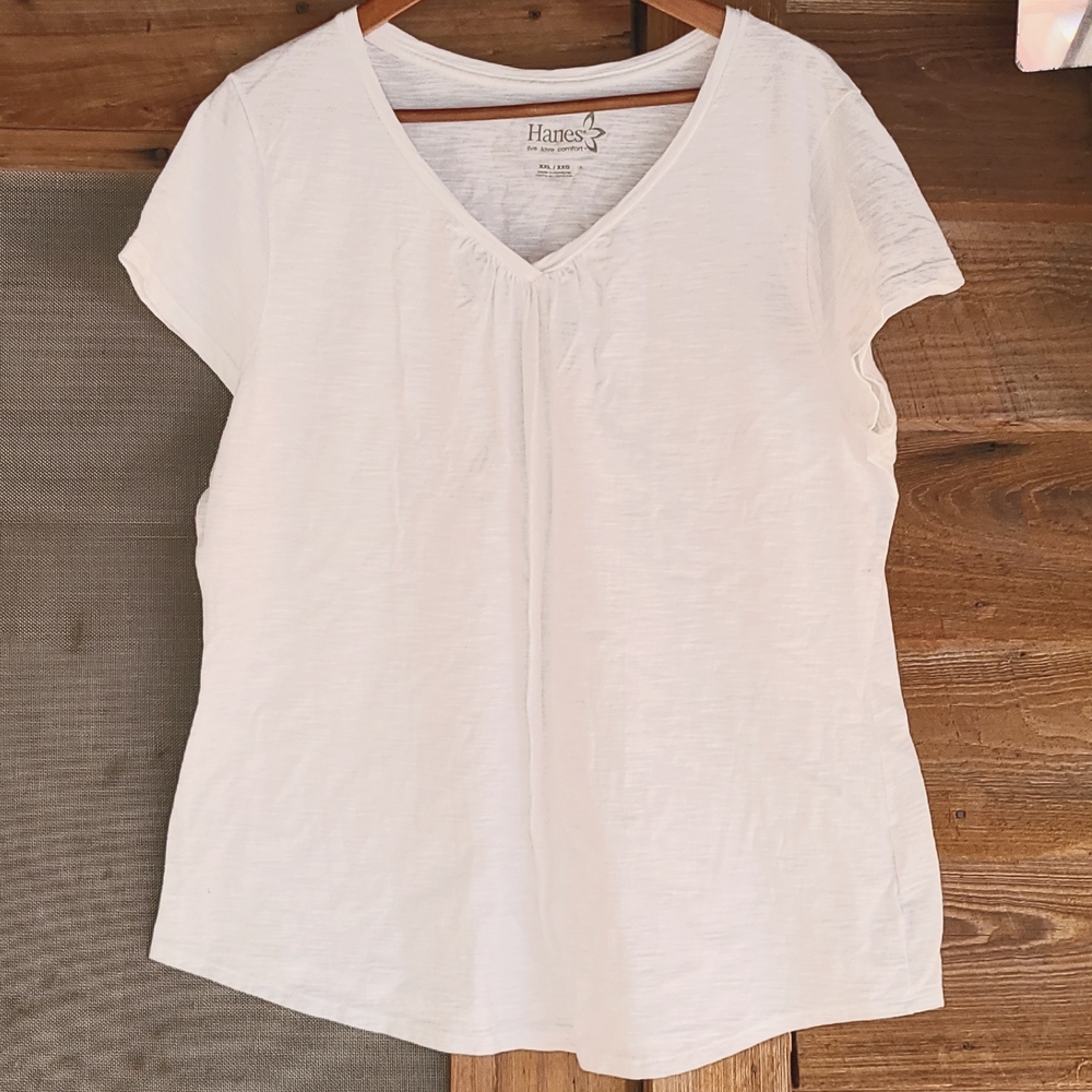 Size XXL white, Hanes t-shirt